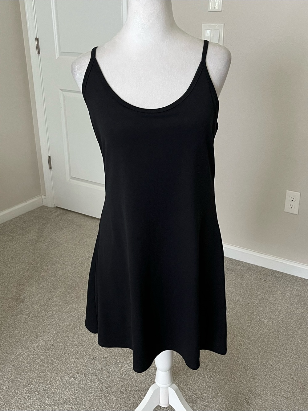 NWT Quince Ultra Form Active Black Mini Skort Dress in Sizes Large and XL